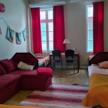 Hostel Marja Μικέλι